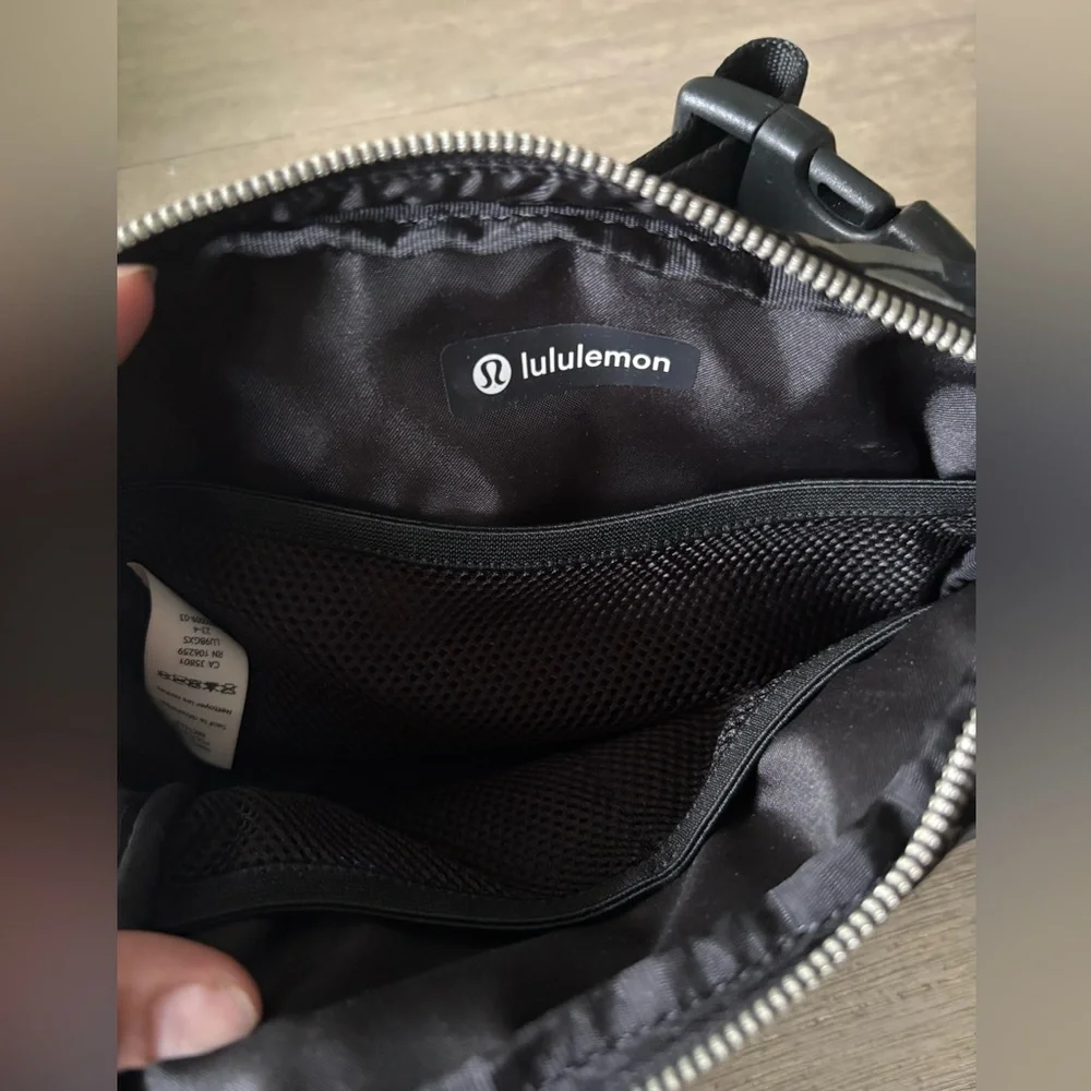 lululemon athletica Black and Gray Printed Crossbody Pouch